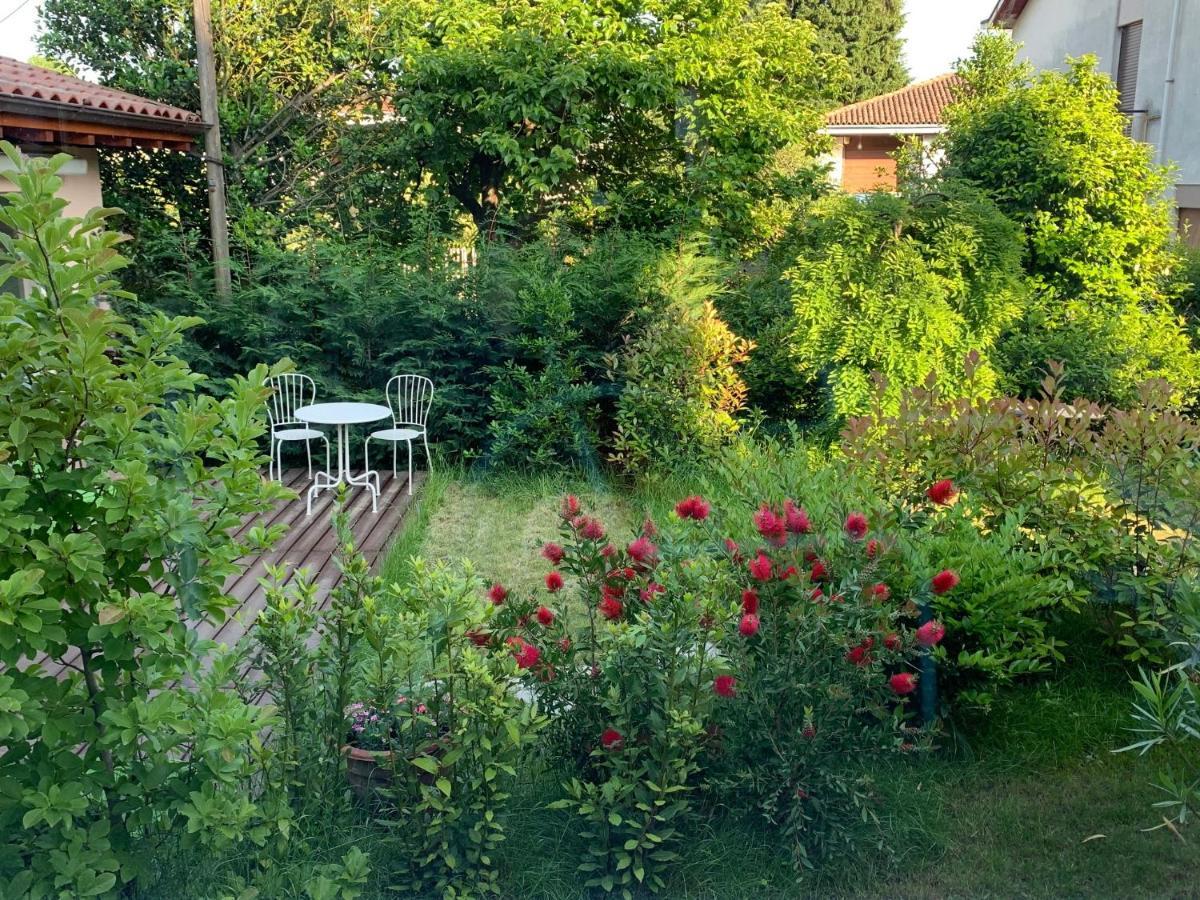 Casabella-Lago Maggiore Lesa Eksteriør bilde