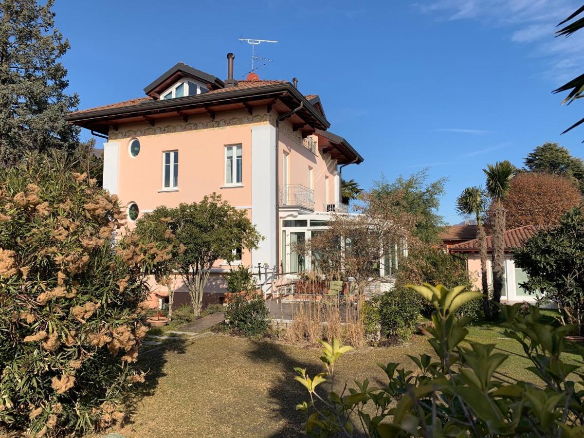 Casabella-Lago Maggiore Lesa Eksteriør bilde